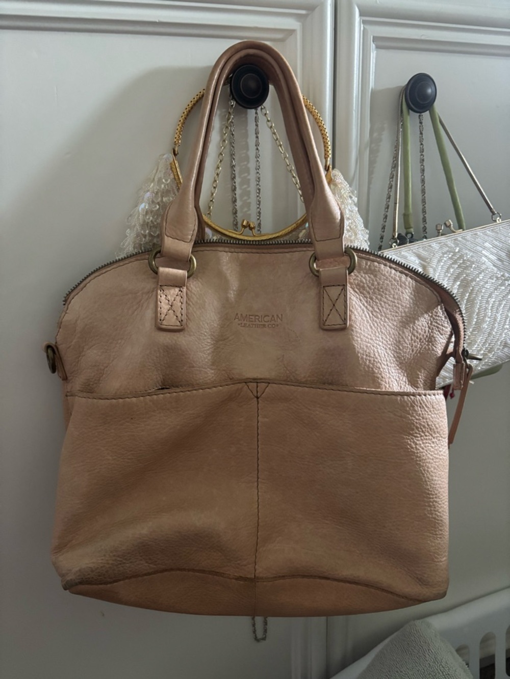 ✨❣️❣️GIVEAWAY ❣️❣️American Leather Co Leather Purse
